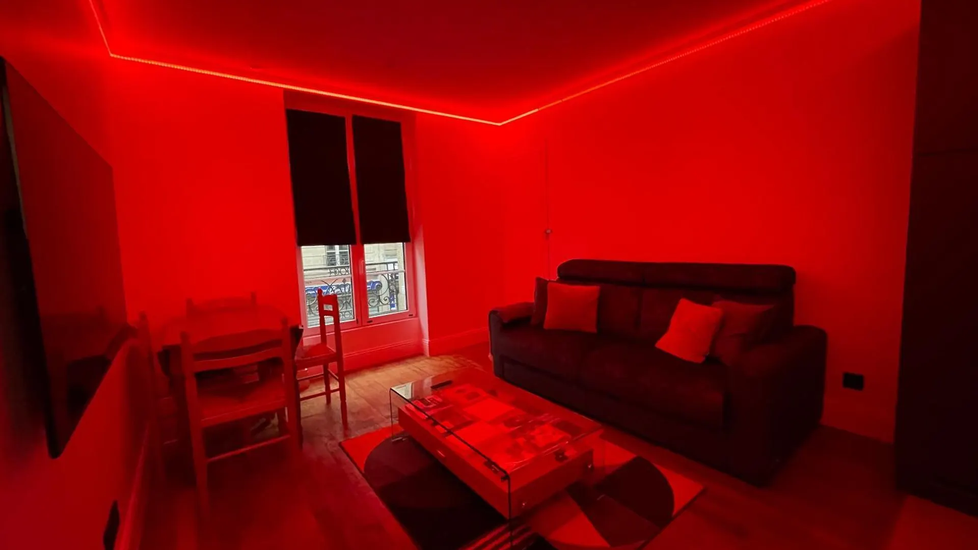 18 Montmartre Apartment Paris France